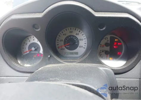 2004 Nissan Frontier Xe-V6 z USA, uszkodzony, nr VIN 1N6ED27T44C448264